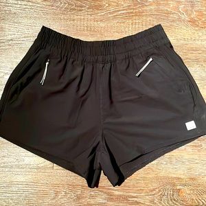 Vuori Dash short black